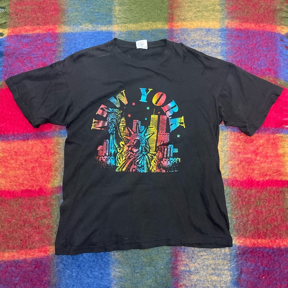 Black New York Statue of Liberty Graphic Tee